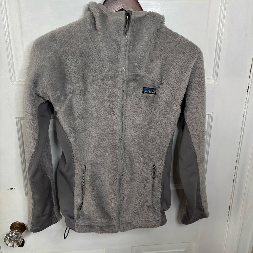 Patagonia Light Gray Fleece Jacket